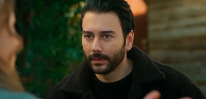 Турецкий сериал Временный гость 24 серия