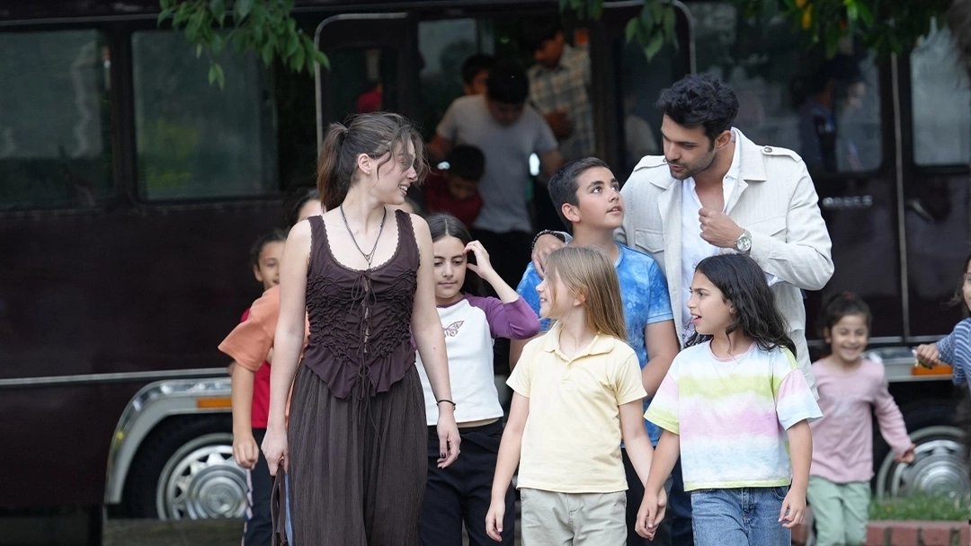 Кадры из «Лейла» 37 серии