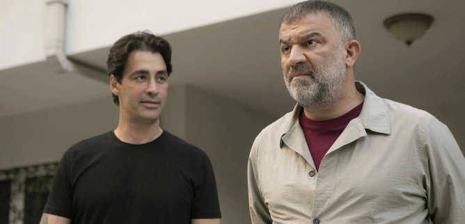 Турецкий сериал Опасные улицы 720 серия