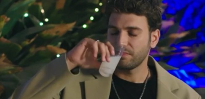 Турецкий сериал Любовный контракт 39 серия