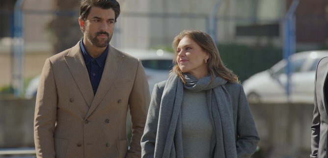 Турецкий сериал Восхитительный вечер 8 серия