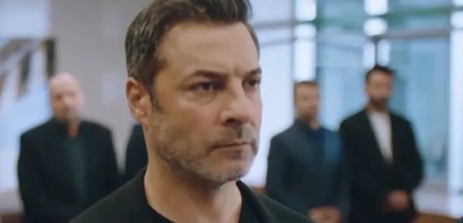 Турецкий сериал Клюквенный щербет 111 серия