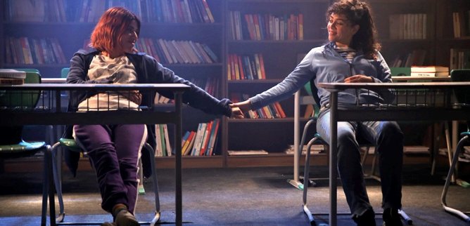 Турецкий сериал Дворик 36 серия