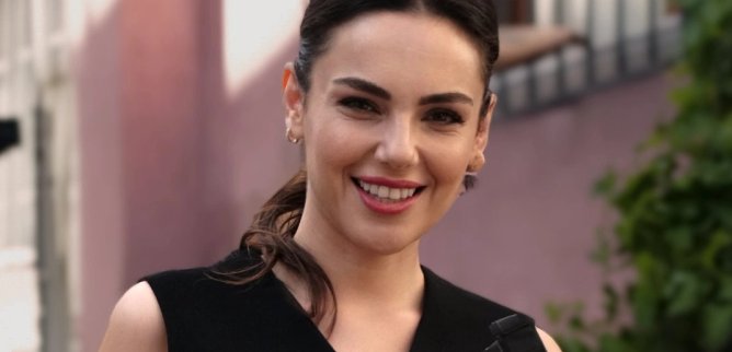 Турецкий сериал Меня зовут Айламаз 1 серия