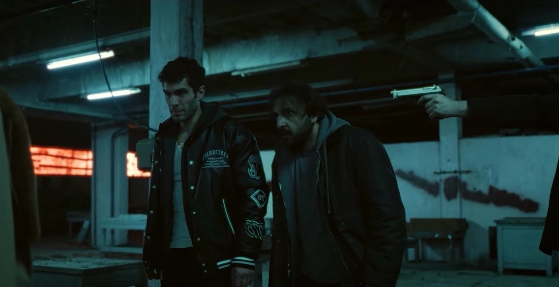 кадр из сериала "Оплата"