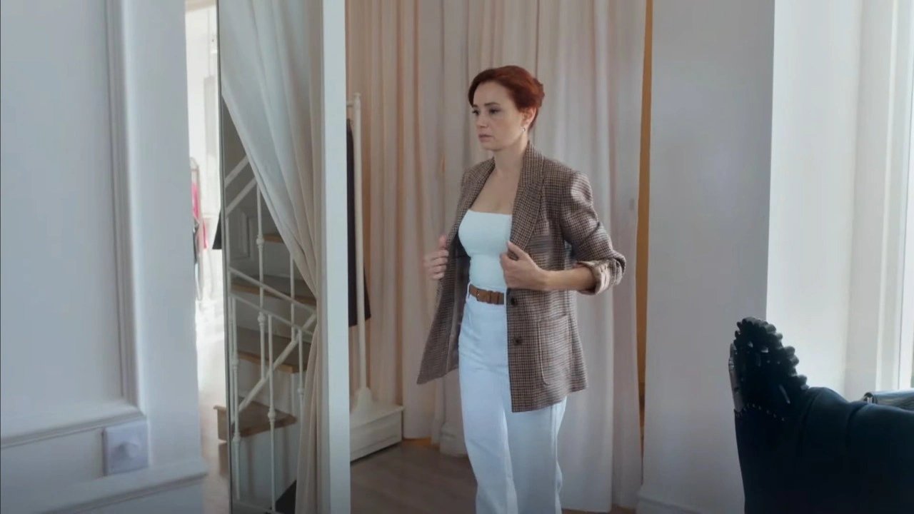 кадр из сериала "Ревность"