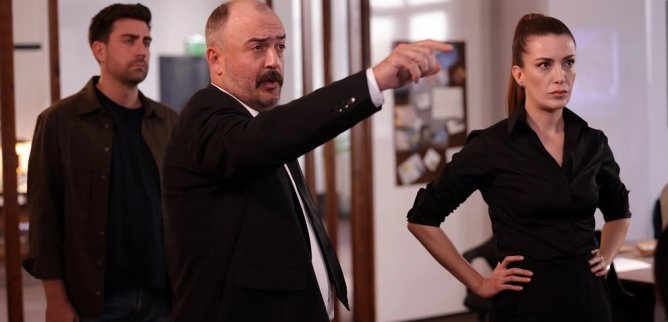 Турецкий сериал Комната для допросов 16 серия