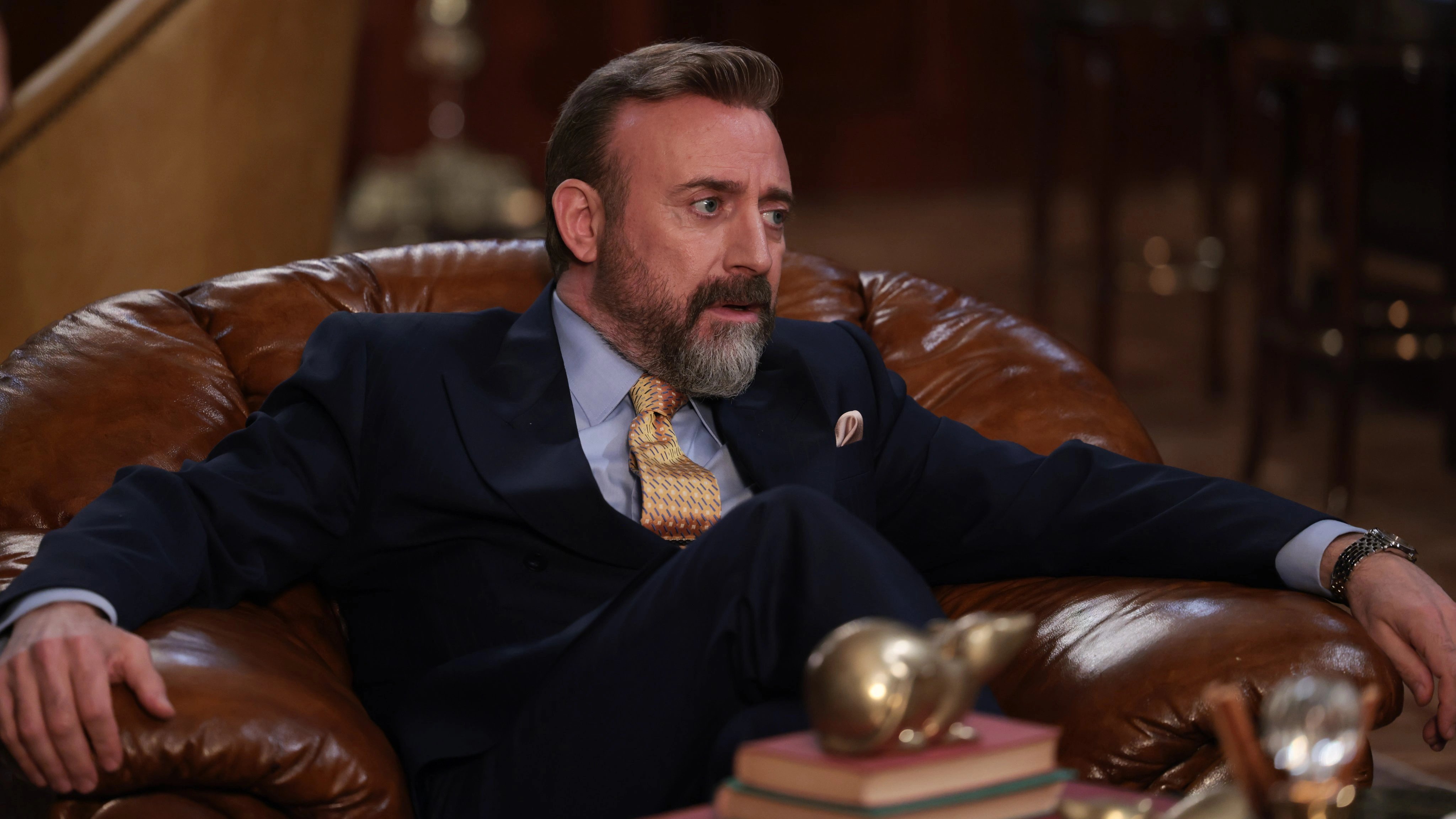 кадр из сериала "Если король проиграет"