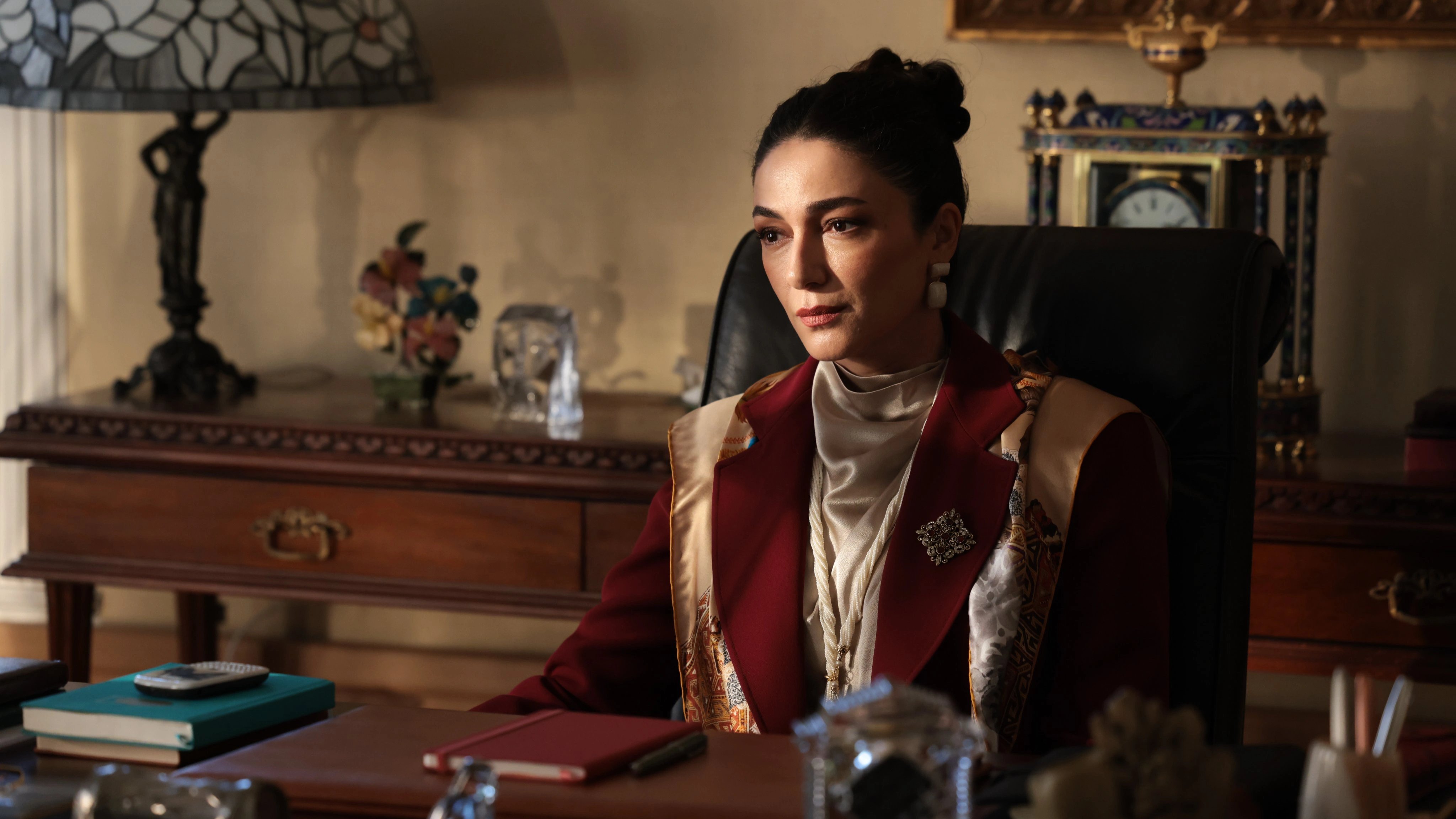 кадр из сериала "Если король проиграет"