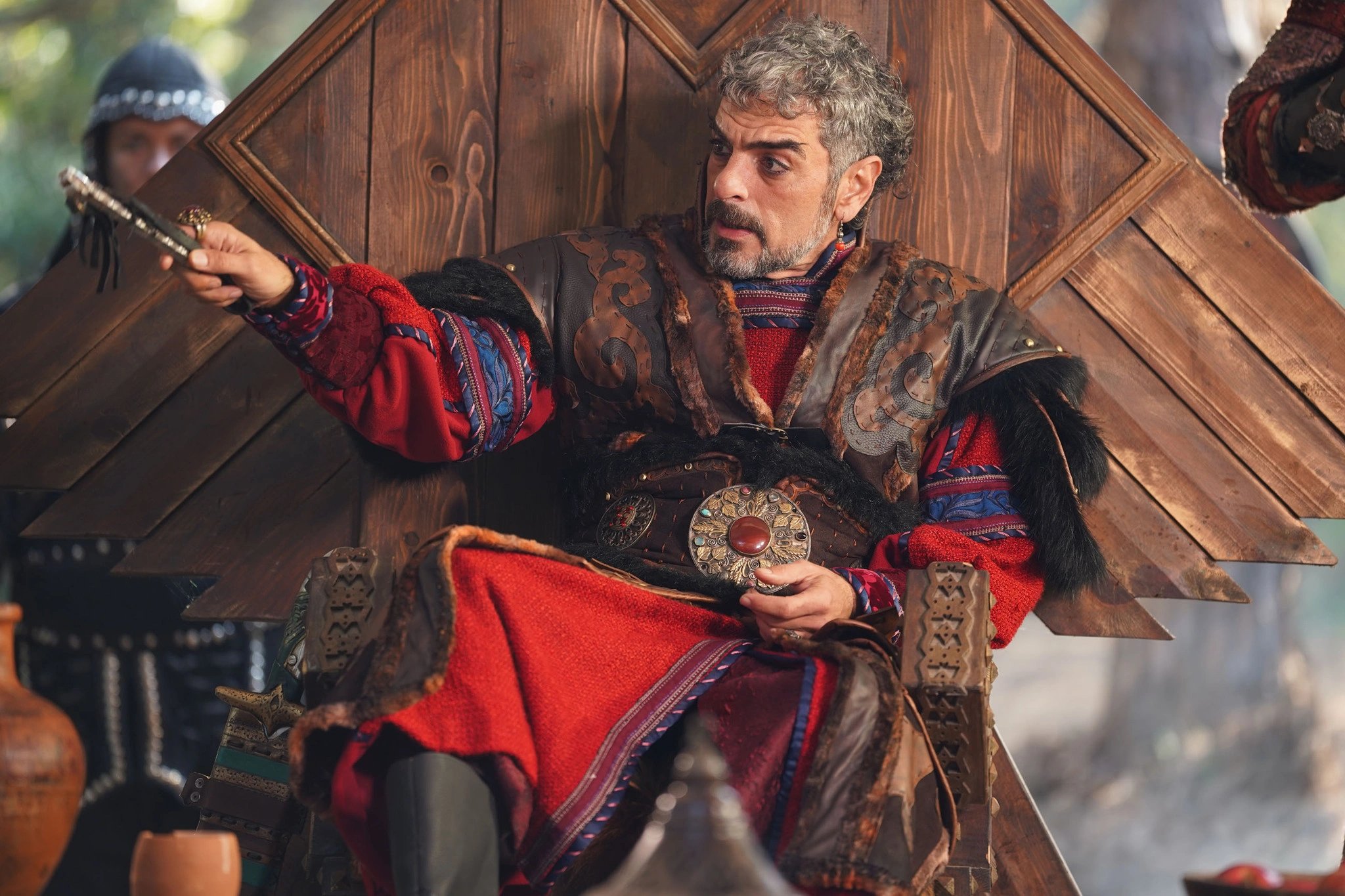 кадр из сериала "Основание Орхан"