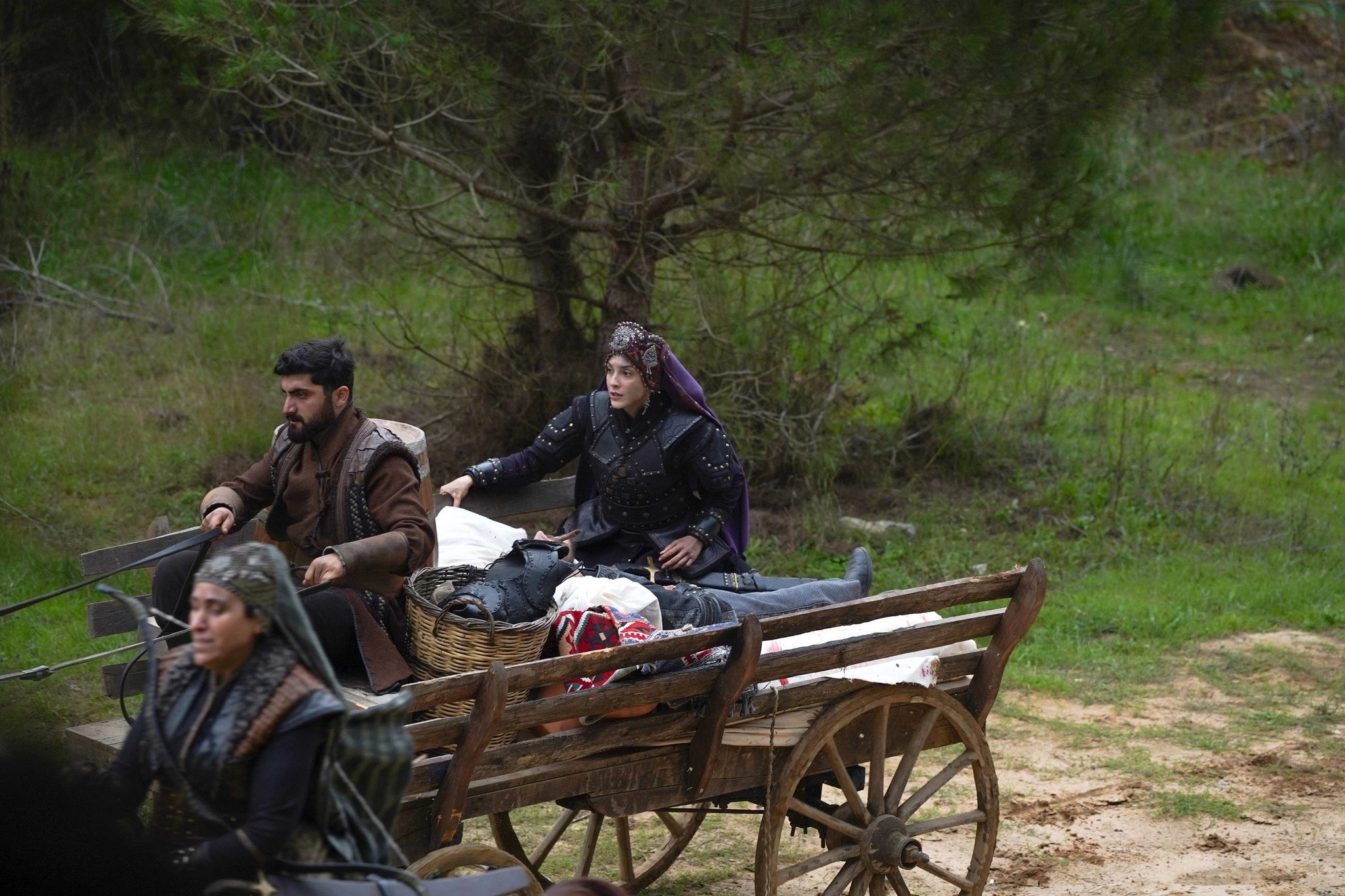 кадр из сериала "Основание Орхан"