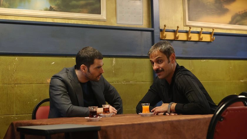 кадр из сериала "Наследник"