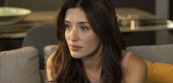 Турецкий сериал Клюквенный щербет 115 серия