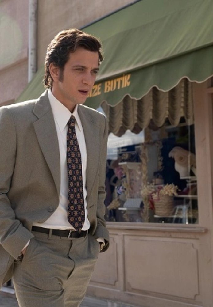 Музей невинности постер