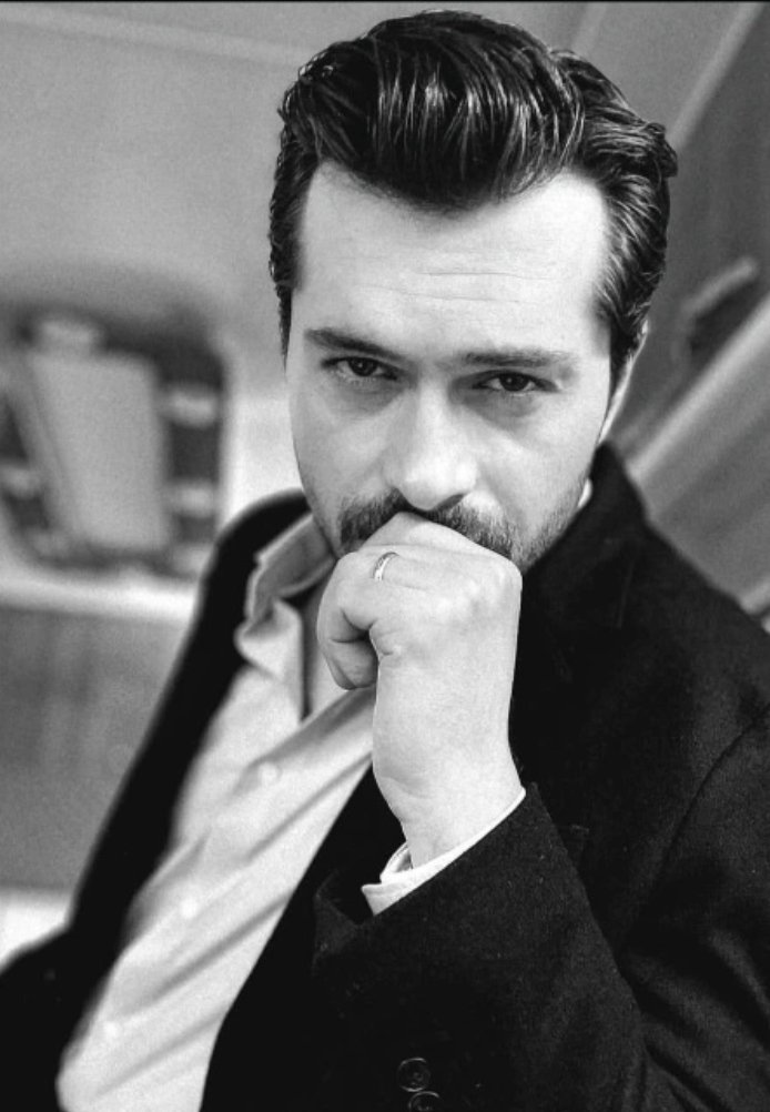 Ожидаемый Махди постер