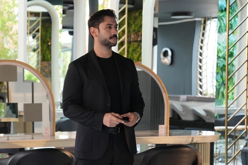 кадр из сериала "Словно сон"