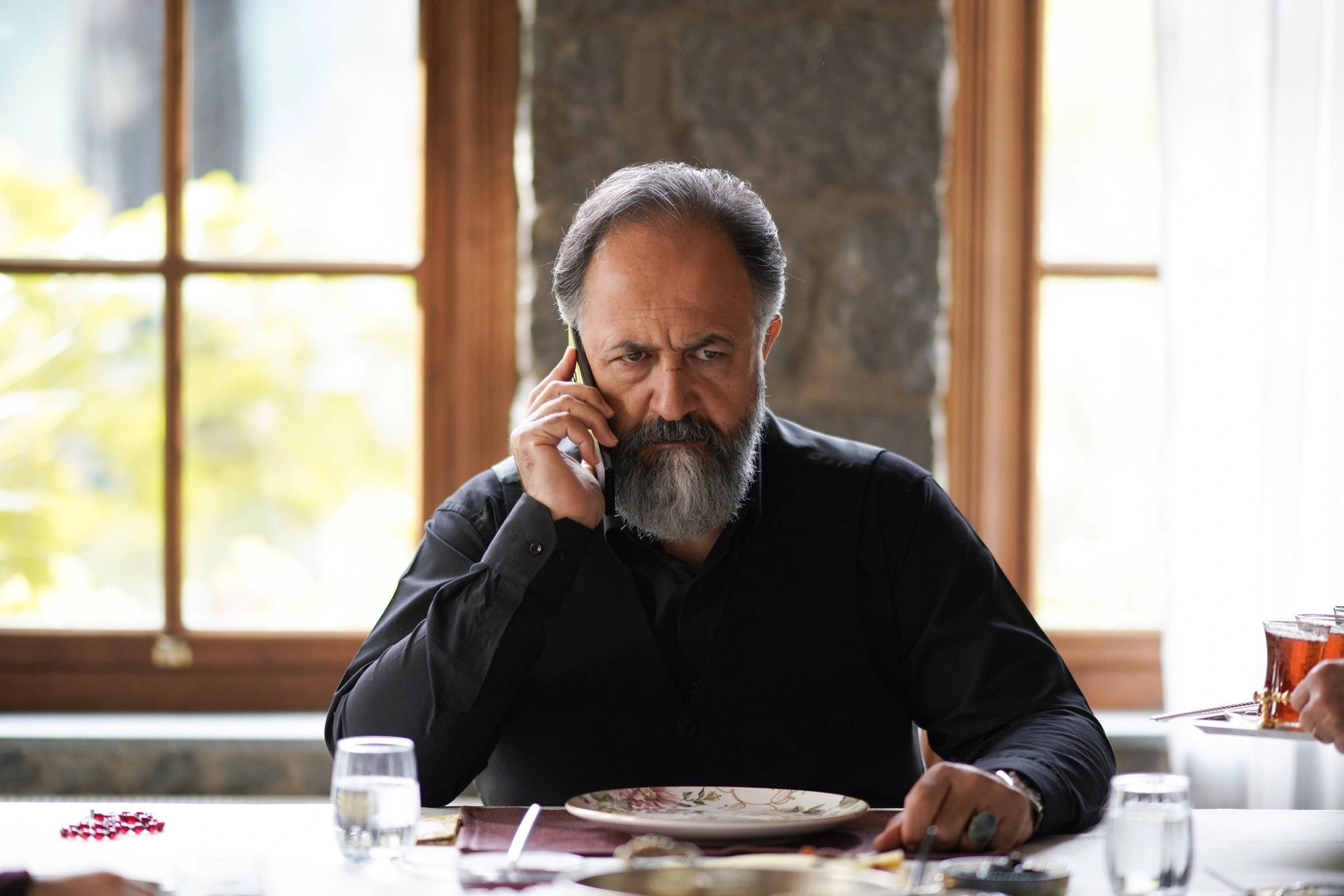 кадр из сериала "Глаза Чёрного моря"