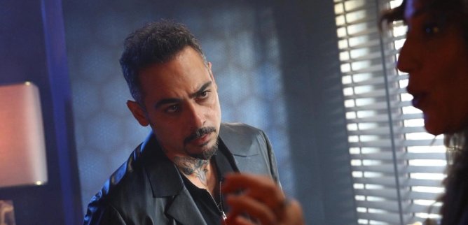Турецкий сериал Подозрительный 3 серия