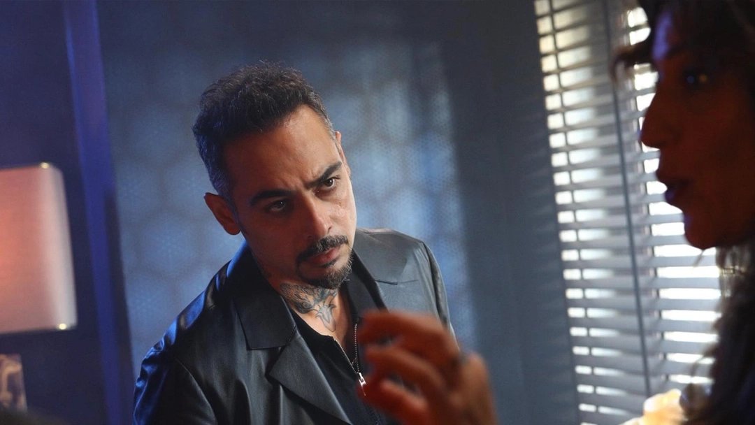 телевизионная сцена