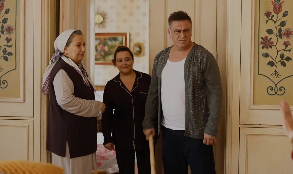 кадр из сериала "Беззащитные"