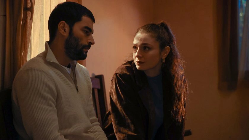 кадр из сериала «Наследник»