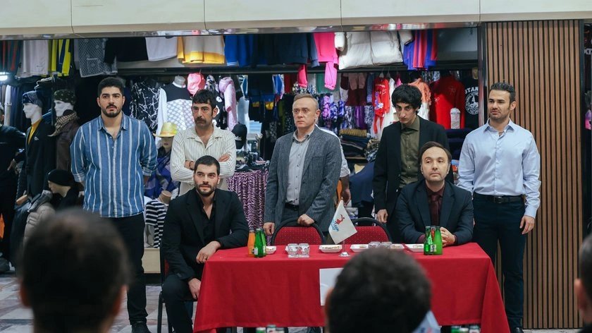 кадр из сериала «Наследник»