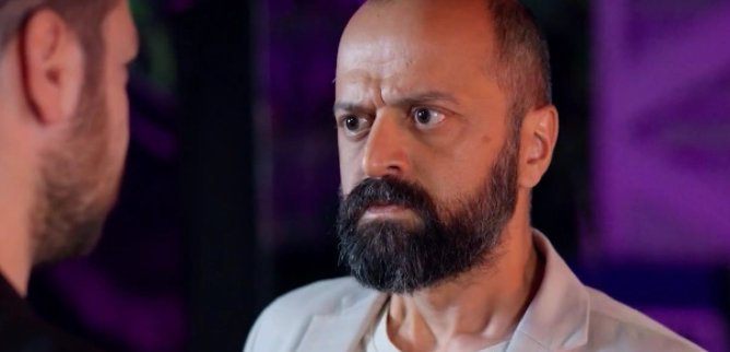 Турецкий сериал Скованный любовью, пленённый законом 47 серия