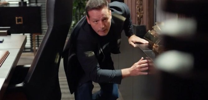 Турецкий сериал Скованный любовью, пленённый законом 44 серия