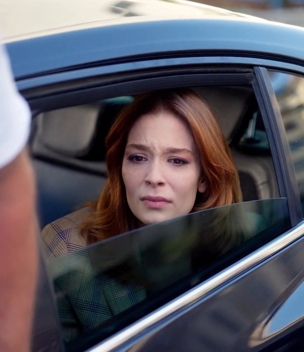 Кадр из Скованный любовью, пленённый законом