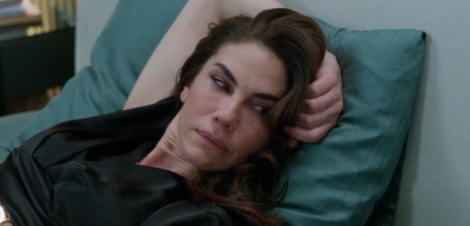 Турецкий сериал Любовница и жена против мужа 53 серия