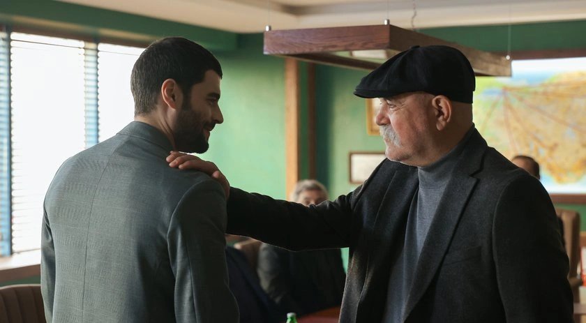 Тимур наблюдает