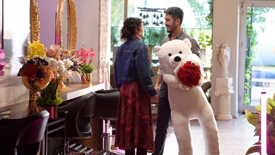 кадр из сериала "Преемник: Зов предков"