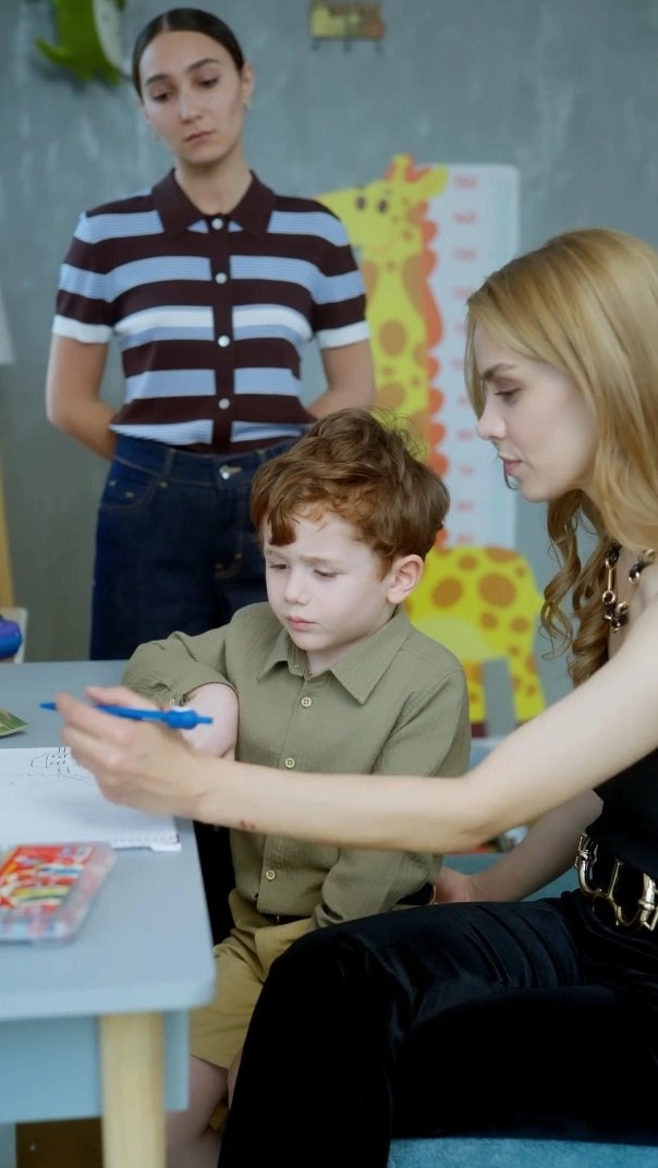 Кадр из Любовница и жена против мужа