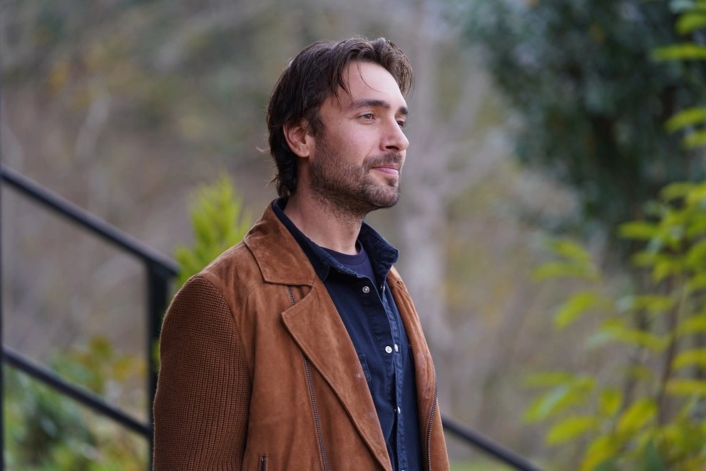 кадр из сериала "Это море переполнится"