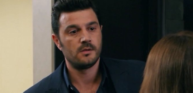 Турецкий сериал Украла его у жены, пока проверяла на верность 32 серия