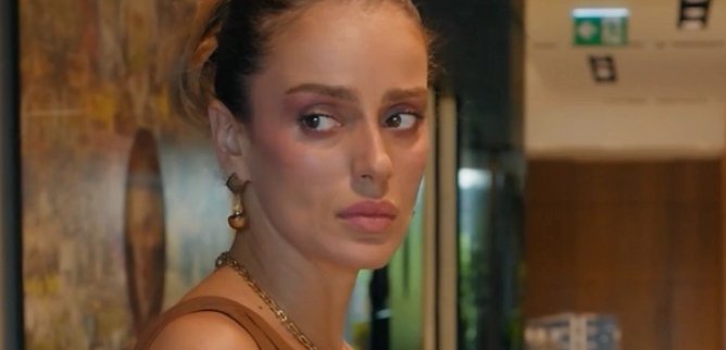 Турецкий сериал Украла его у жены, пока проверяла на верность 19 серия