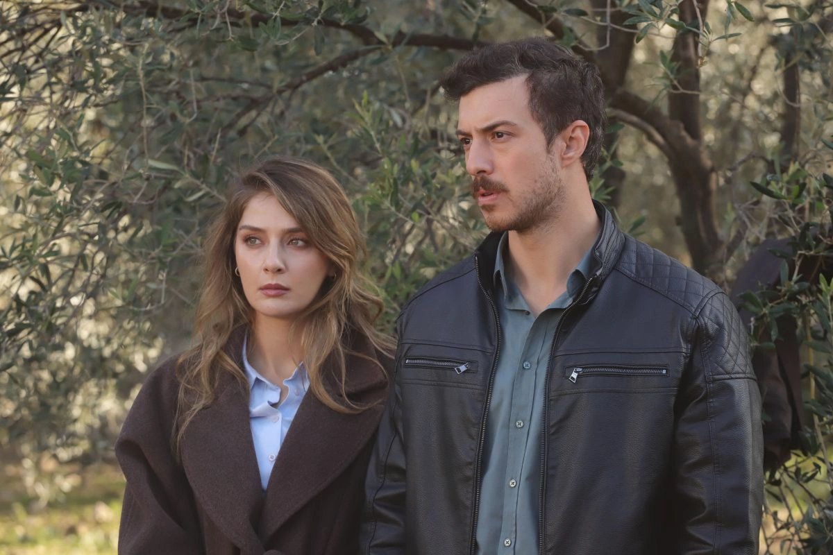 кадр из сериала "Дети рая"