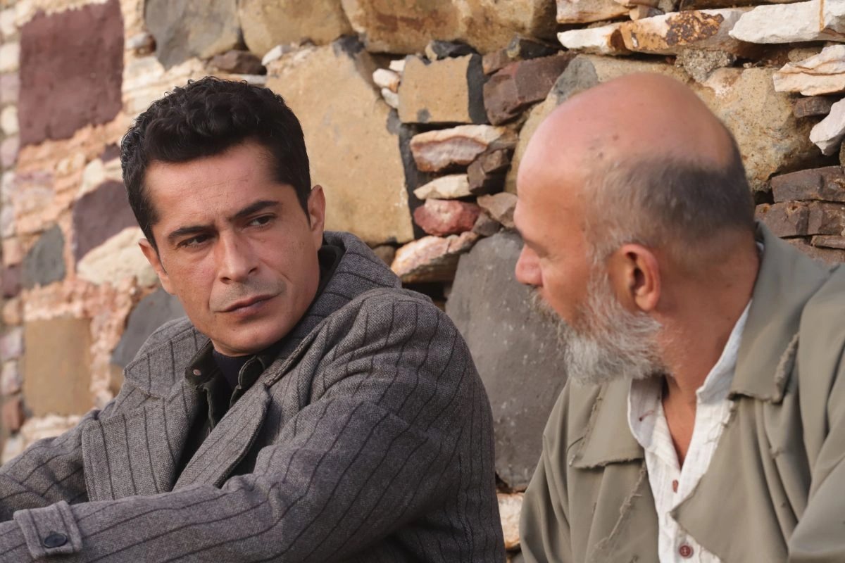 кадр из сериала "Дети рая"