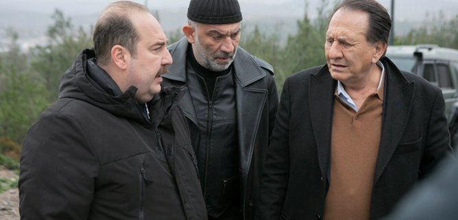 Турецкий сериал Опасные улицы 732 серия