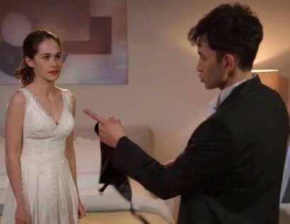 Кадр из Кусай локти, муж