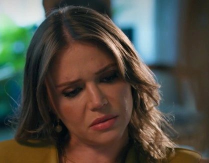 Кадр из Она трофей