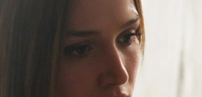 Турецкий сериал Она трофей 7 серия