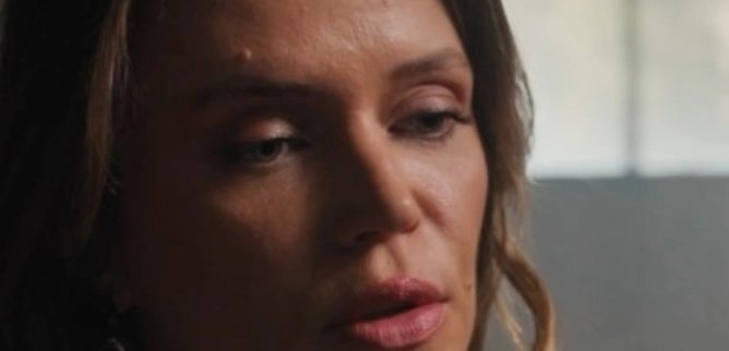 Турецкий сериал Она трофей 13 серия