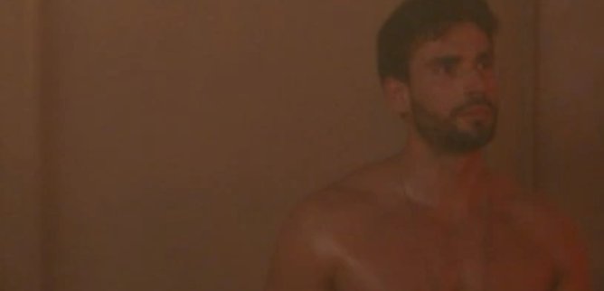 Турецкий сериал Она трофей 17 серия