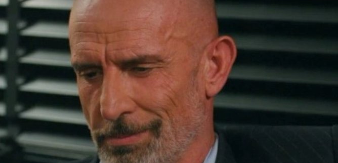 Турецкий сериал Она трофей 27 серия
