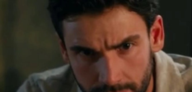 Турецкий сериал Она трофей 29 серия