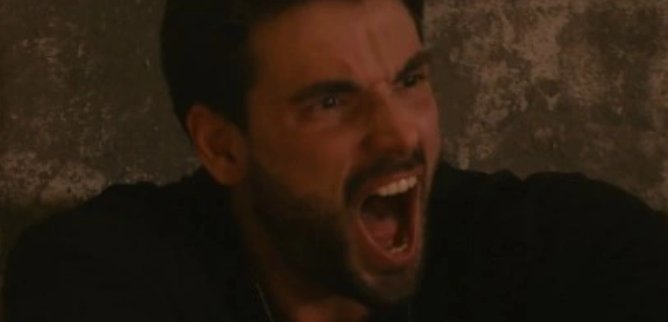 Турецкий сериал Она трофей 44 серия