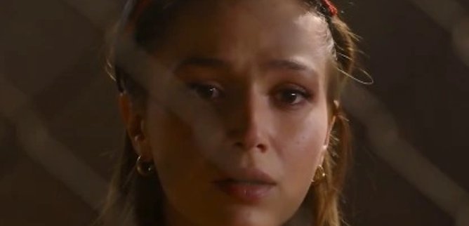 Турецкий сериал Она трофей 56 серия