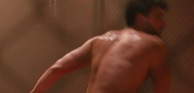 Турецкий сериал Она трофей 61 серия