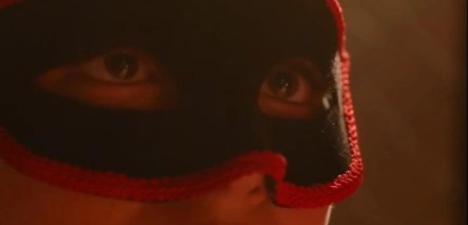 Турецкий сериал Она трофей 62 серия